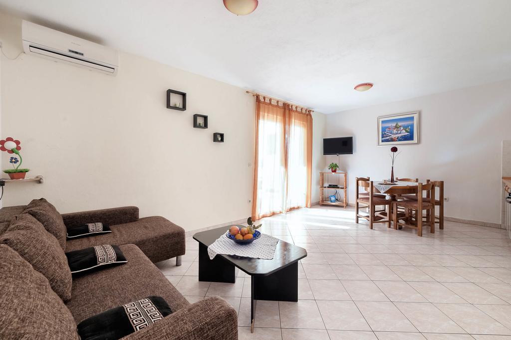 Apartments Maras Šibenik Buitenkant foto