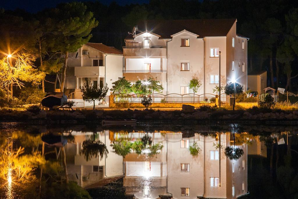 Apartments Maras Šibenik Buitenkant foto